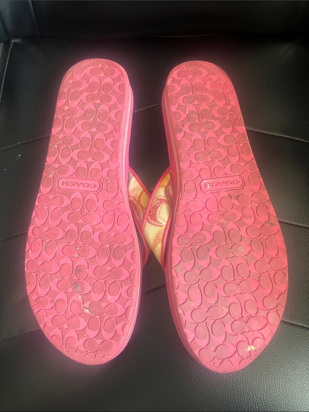 Coach Jolie Signature Pink Flip Flops - Picture 4 of 4